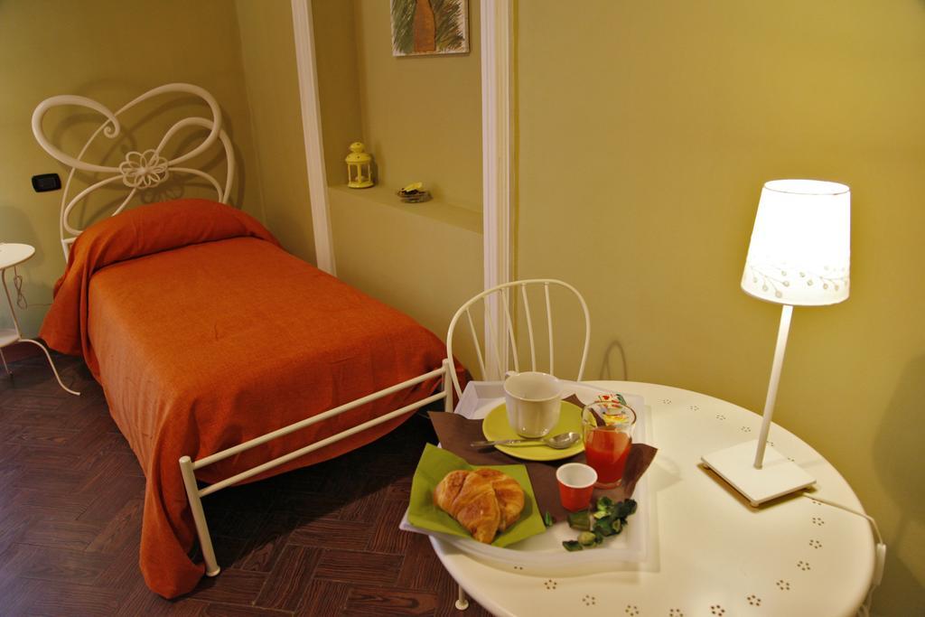 B&B Nel Cuore Di Katanya Oda fotoğraf